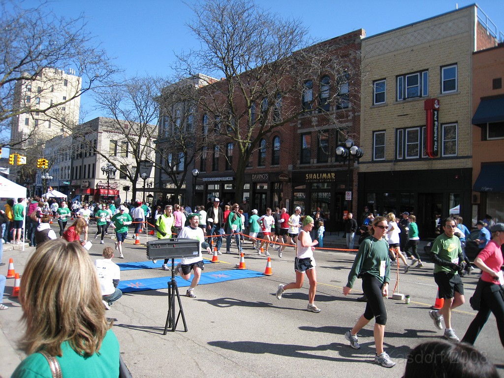 Shamrocks n Shennanigans 5K 2009 0310.jpg
